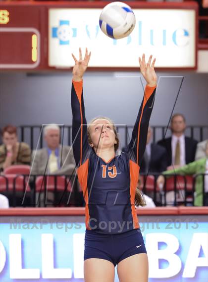 Thumbnail 2 in Carson vs. Cardinal Gibbons (NCHSAA 3A Final) photogallery.