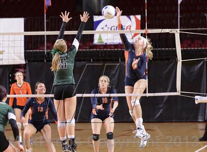 Thumbnail 1 in Carson vs. Cardinal Gibbons (NCHSAA 3A Final) photogallery.