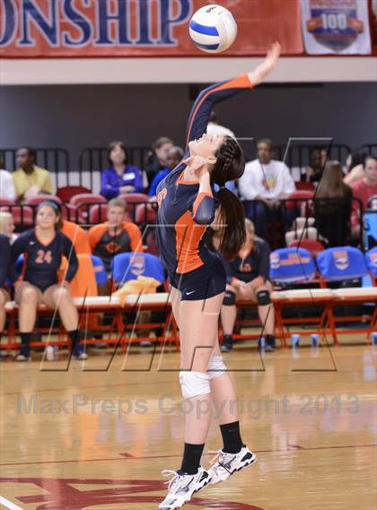 Thumbnail 3 in Carson vs. Cardinal Gibbons (NCHSAA 3A Final) photogallery.