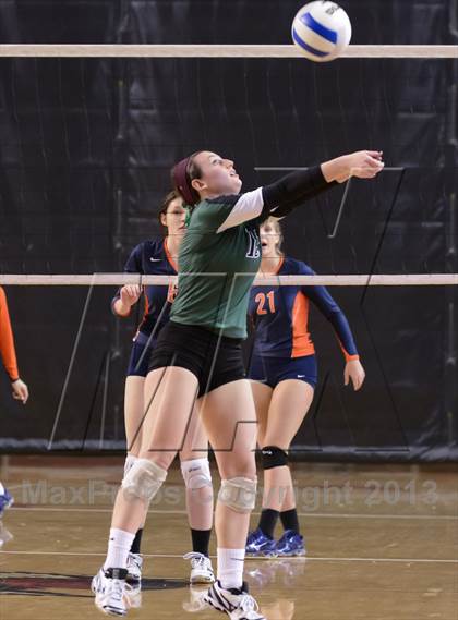 Thumbnail 1 in Carson vs. Cardinal Gibbons (NCHSAA 3A Final) photogallery.