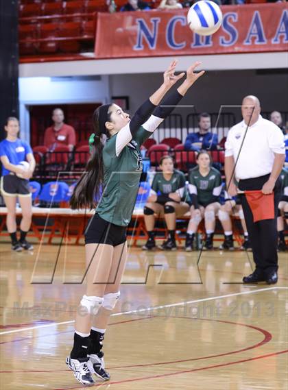 Thumbnail 2 in Carson vs. Cardinal Gibbons (NCHSAA 3A Final) photogallery.