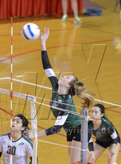 Thumbnail 1 in Carson vs. Cardinal Gibbons (NCHSAA 3A Final) photogallery.