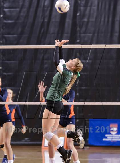 Thumbnail 3 in Carson vs. Cardinal Gibbons (NCHSAA 3A Final) photogallery.