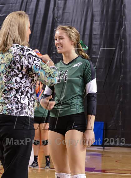 Thumbnail 1 in Carson vs. Cardinal Gibbons (NCHSAA 3A Final) photogallery.