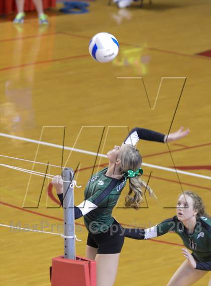Thumbnail 2 in Carson vs. Cardinal Gibbons (NCHSAA 3A Final) photogallery.