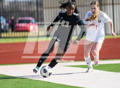 Thumbnail 3 in John Paul II @ Plano East photogallery.