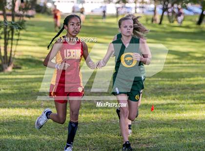 Thumbnail 2 in Coastal Cross Country Meet photogallery.