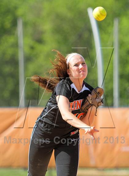 Thumbnail 3 in Jackson vs Lansing Everett photogallery.