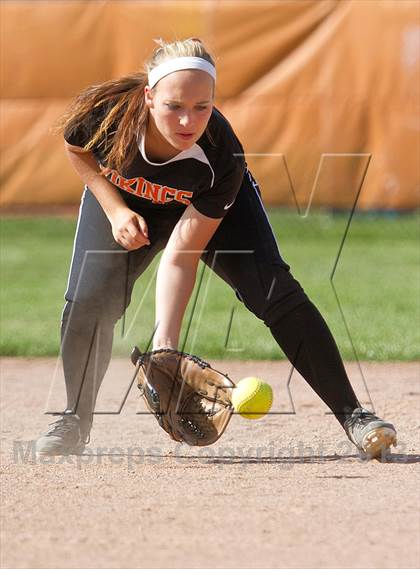 Thumbnail 2 in Jackson vs Lansing Everett photogallery.