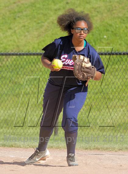 Thumbnail 3 in Jackson vs Lansing Everett photogallery.