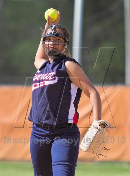 Thumbnail 2 in Jackson vs Lansing Everett photogallery.
