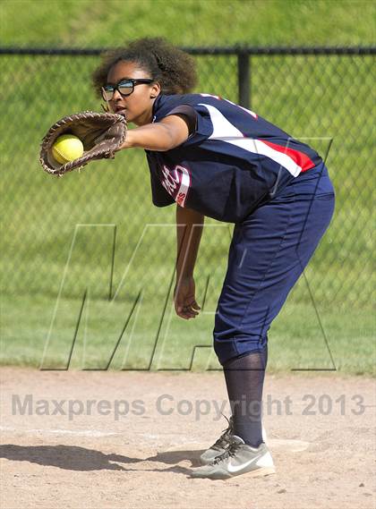 Thumbnail 1 in Jackson vs Lansing Everett photogallery.