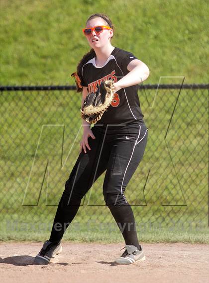 Thumbnail 1 in Jackson vs Lansing Everett photogallery.