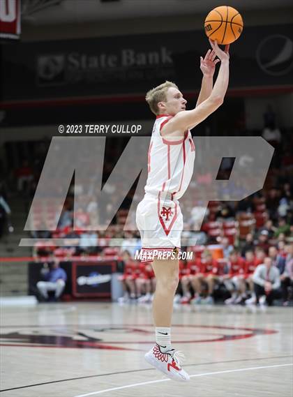 Thumbnail 3 in Manti vs. Grantsville (UHSAA 3A Semifinal) photogallery.