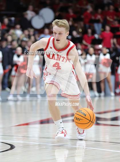 Thumbnail 2 in Manti vs. Grantsville (UHSAA 3A Semifinal) photogallery.