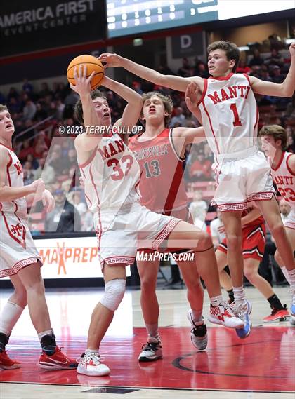 Thumbnail 3 in Manti vs. Grantsville (UHSAA 3A Semifinal) photogallery.