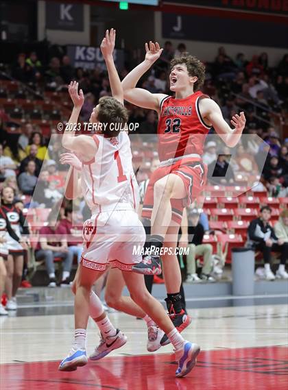 Thumbnail 2 in Manti vs. Grantsville (UHSAA 3A Semifinal) photogallery.