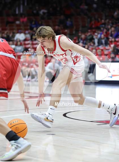 Thumbnail 1 in Manti vs. Grantsville (UHSAA 3A Semifinal) photogallery.
