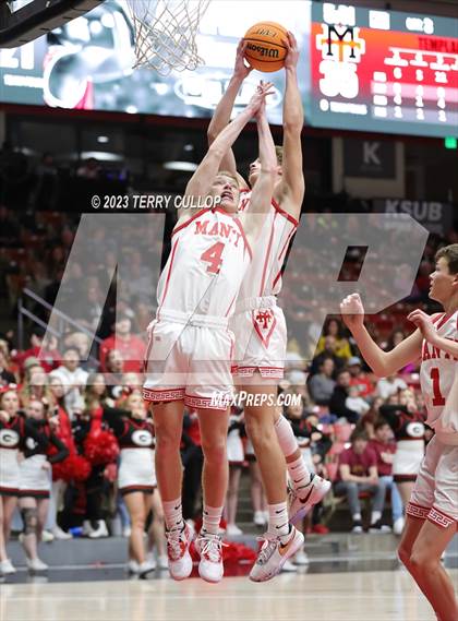 Thumbnail 1 in Manti vs. Grantsville (UHSAA 3A Semifinal) photogallery.