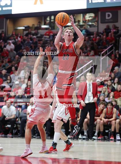 Thumbnail 1 in Manti vs. Grantsville (UHSAA 3A Semifinal) photogallery.