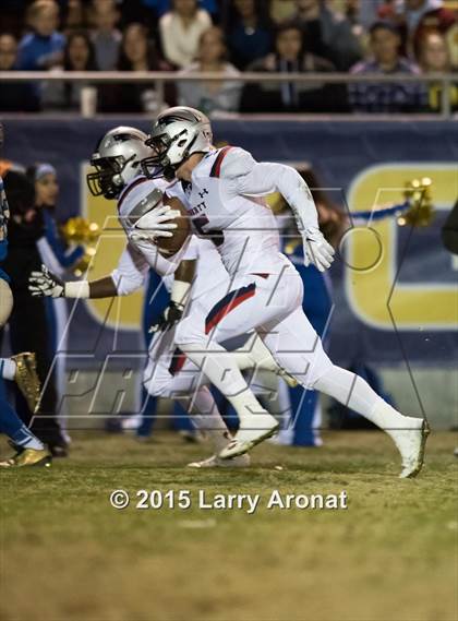 Thumbnail 3 in Liberty vs. Clovis photogallery.