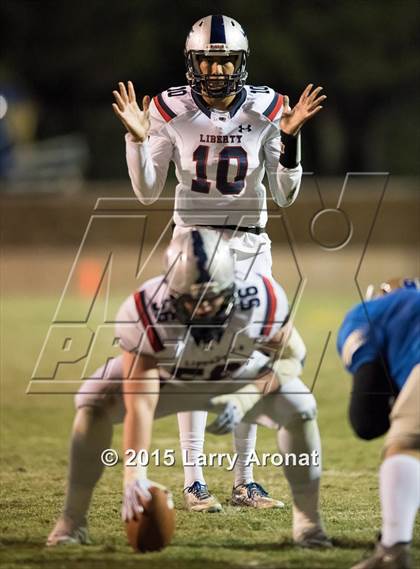 Thumbnail 2 in Liberty vs. Clovis photogallery.