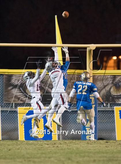 Thumbnail 2 in Liberty vs. Clovis photogallery.