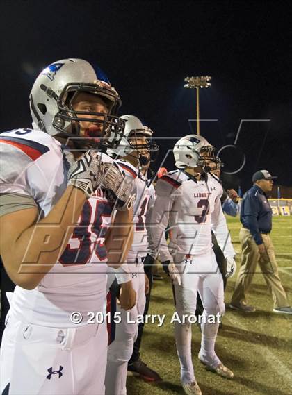 Thumbnail 2 in Liberty vs. Clovis photogallery.