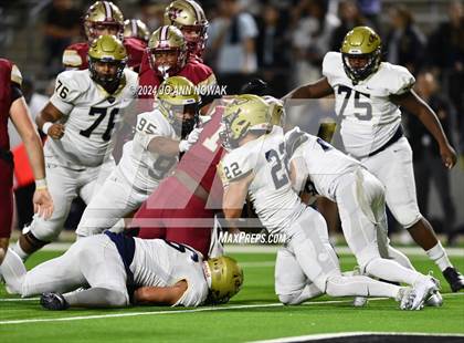 Thumbnail 3 in Klein Collins vs. Cypress Woods (UIL 6A Football Bi-District Playoff) photogallery.