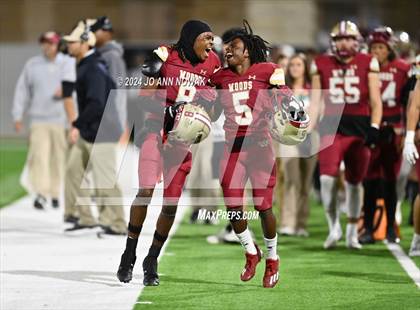 Thumbnail 3 in Klein Collins vs. Cypress Woods (UIL 6A Football Bi-District Playoff) photogallery.