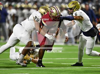Thumbnail 2 in Klein Collins vs. Cypress Woods (UIL 6A Football Bi-District Playoff) photogallery.