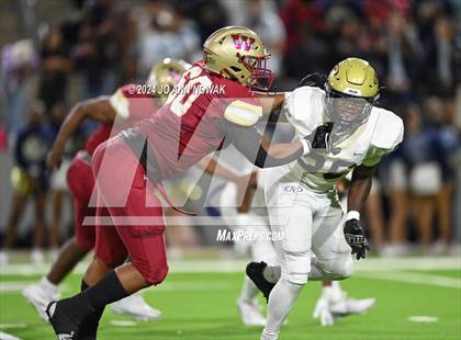 Thumbnail 2 in Klein Collins vs. Cypress Woods (UIL 6A Football Bi-District Playoff) photogallery.
