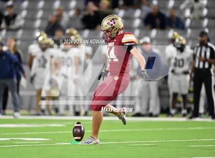 Thumbnail 3 in Klein Collins vs. Cypress Woods (UIL 6A Football Bi-District Playoff) photogallery.