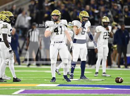 Thumbnail 2 in Klein Collins vs. Cypress Woods (UIL 6A Football Bi-District Playoff) photogallery.