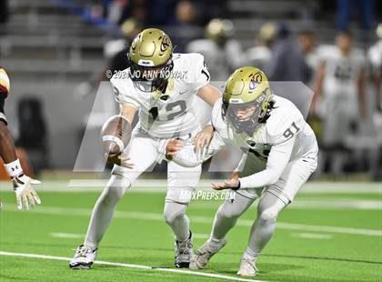 Thumbnail 3 in Klein Collins vs. Cypress Woods (UIL 6A Football Bi-District Playoff) photogallery.