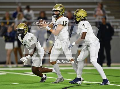 Thumbnail 3 in Klein Collins vs. Cypress Woods (UIL 6A Football Bi-District Playoff) photogallery.