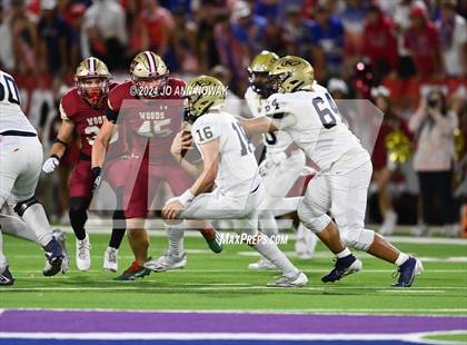 Thumbnail 3 in Klein Collins vs. Cypress Woods (UIL 6A Football Bi-District Playoff) photogallery.