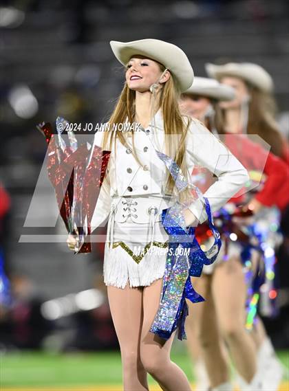 Thumbnail 1 in Klein Collins vs. Cypress Woods (UIL 6A Football Bi-District Playoff) photogallery.