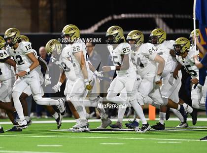 Thumbnail 3 in Klein Collins vs. Cypress Woods (UIL 6A Football Bi-District Playoff) photogallery.