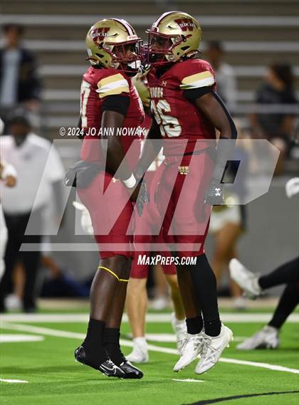 Thumbnail 1 in Klein Collins vs. Cypress Woods (UIL 6A Football Bi-District Playoff) photogallery.