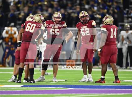 Thumbnail 1 in Klein Collins vs. Cypress Woods (UIL 6A Football Bi-District Playoff) photogallery.