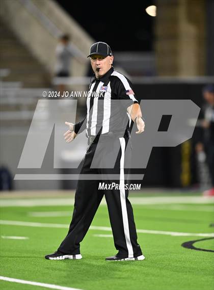 Thumbnail 1 in Klein Collins vs. Cypress Woods (UIL 6A Football Bi-District Playoff) photogallery.