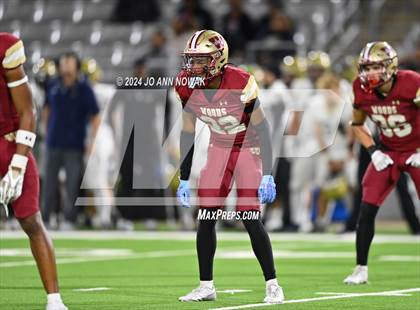 Thumbnail 2 in Klein Collins vs. Cypress Woods (UIL 6A Football Bi-District Playoff) photogallery.