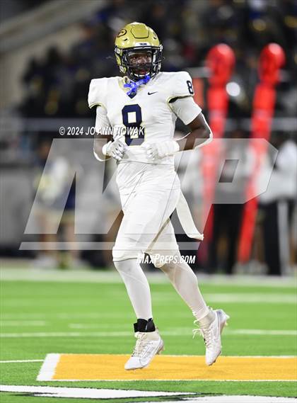 Thumbnail 1 in Klein Collins vs. Cypress Woods (UIL 6A Football Bi-District Playoff) photogallery.