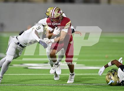 Thumbnail 2 in Klein Collins vs. Cypress Woods (UIL 6A Football Bi-District Playoff) photogallery.