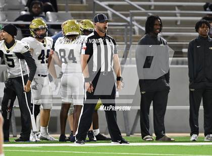 Thumbnail 1 in Klein Collins vs. Cypress Woods (UIL 6A Football Bi-District Playoff) photogallery.