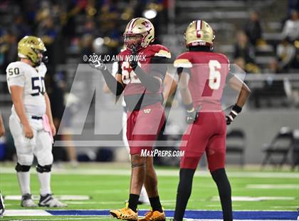 Thumbnail 1 in Klein Collins vs. Cypress Woods (UIL 6A Football Bi-District Playoff) photogallery.