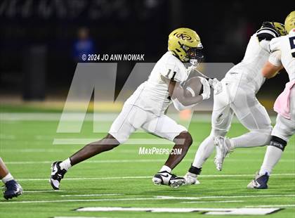 Thumbnail 3 in Klein Collins vs. Cypress Woods (UIL 6A Football Bi-District Playoff) photogallery.