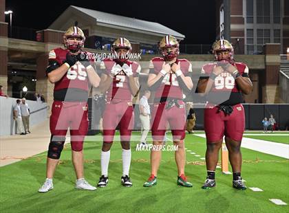 Thumbnail 1 in Klein Collins vs. Cypress Woods (UIL 6A Football Bi-District Playoff) photogallery.