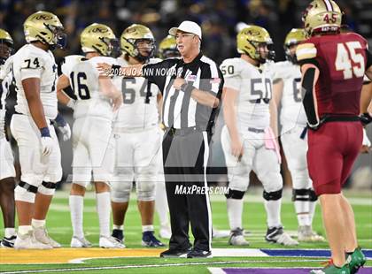 Thumbnail 3 in Klein Collins vs. Cypress Woods (UIL 6A Football Bi-District Playoff) photogallery.